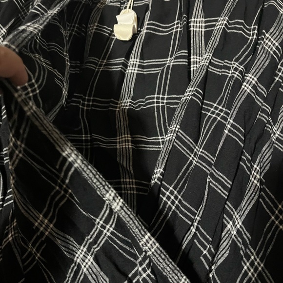 Plaid open wrap long sleeve Max Studio-  juniors large - Picture 3 of 4